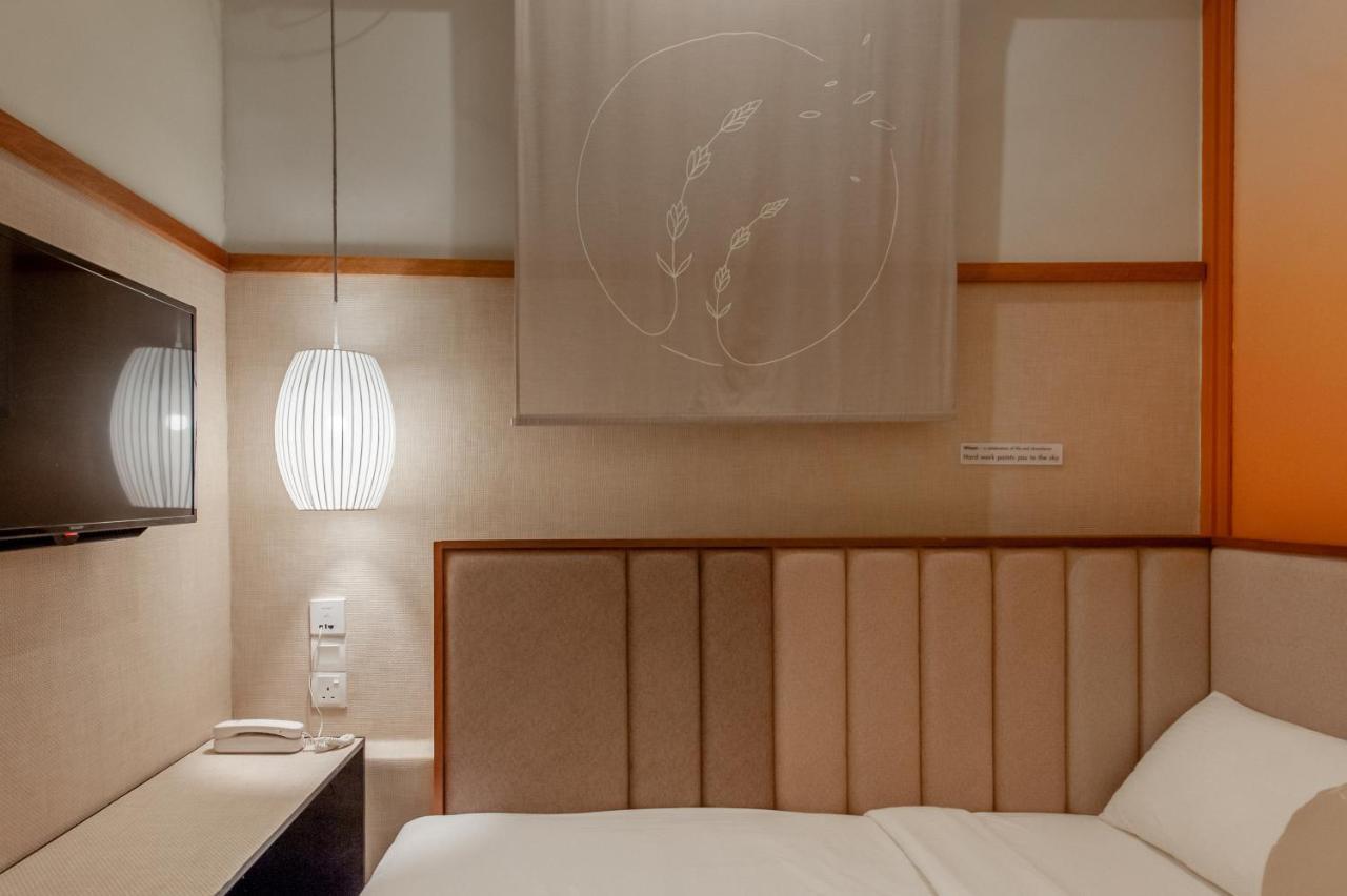 Bunk & Bilik Hotel Sri Petaling Kuala Lumpur Buitenkant foto